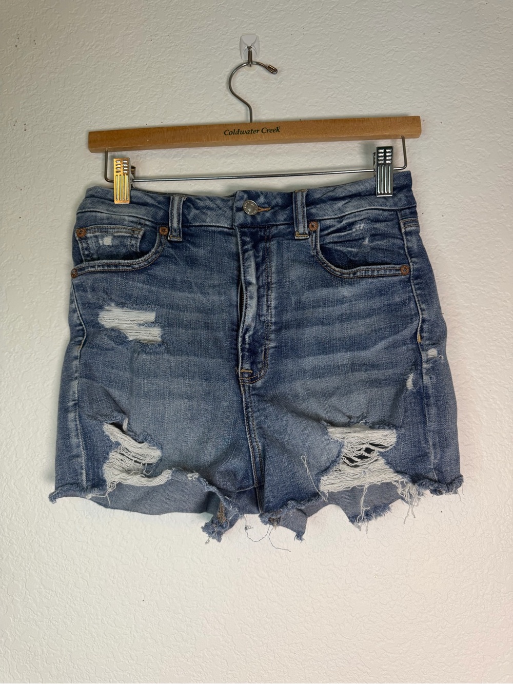 American Eagle Women’s Curvy Super Hi-Rise Shortie Distressed Blue Denim, Size 8